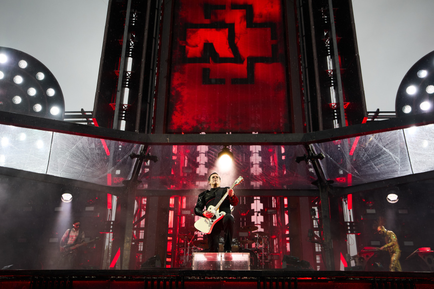 Richard Z Kruspe con ESP RZK III