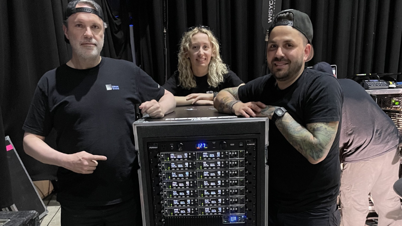 Técnicos de monitores para Metallica