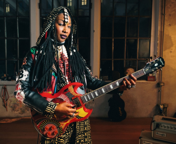 Epiphone Fatoumata Diawara SG para portada
