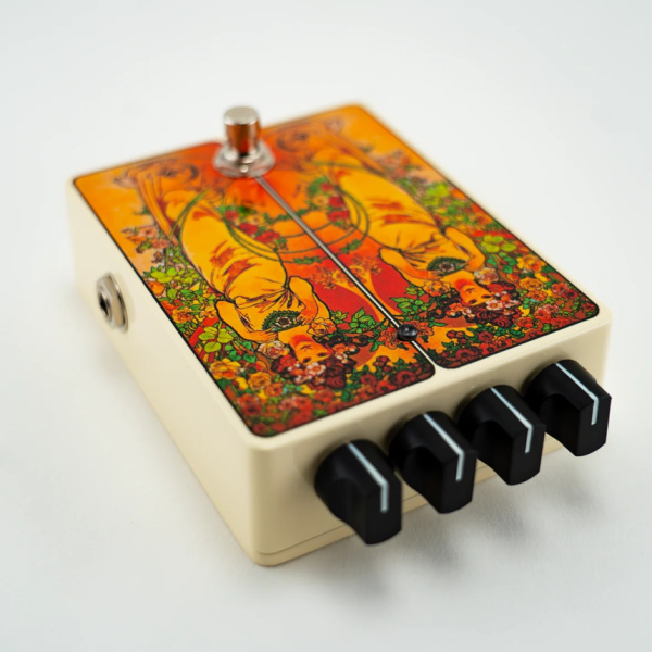 Controles del Red Witch Galvinium Headroom Overdrive
