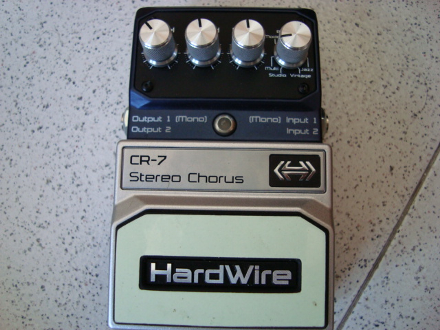 Hardwire CR-7 Stereo Chorus Review : Pedales y efectos | Guitarristas