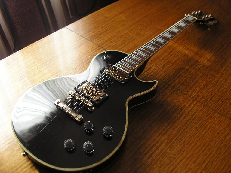 Que guitarra es mejor? ¿Epiphone Les paul standard o Ltd Les Paul EC-400VF?  : Guitarras eléctricas, acústicas, clásicas y bajos | Guitarristas.info