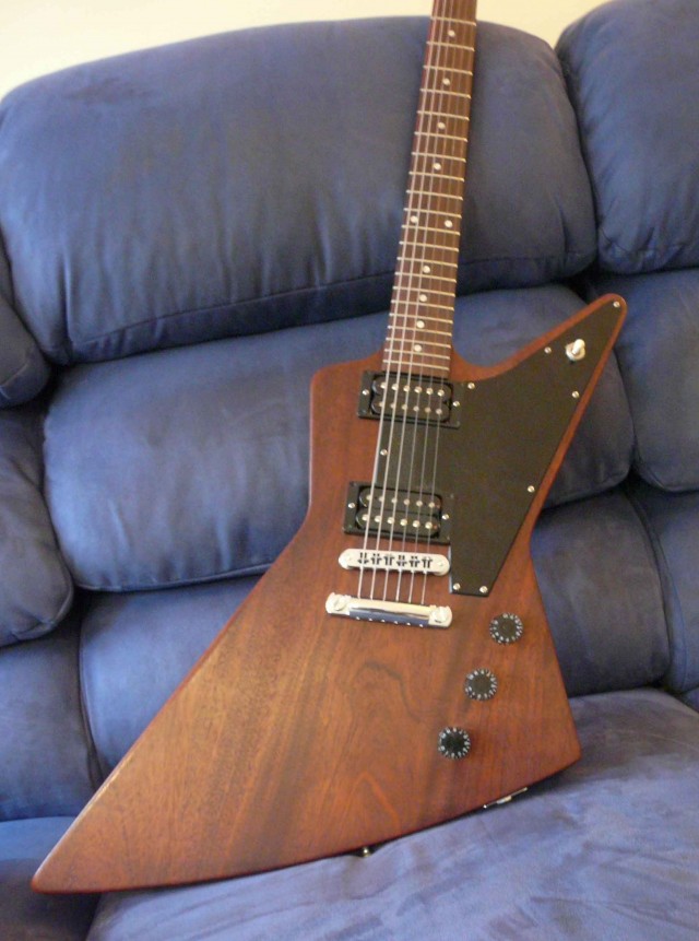 Londres danza Ambiente Review Gibson Explorer Faded WB | Guitarristas
