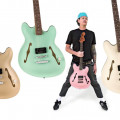 Fender Tom DeLonge Starcaster, la signature del guitarrista de Blink182 llega en cuatro colores satinados