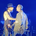 Dave Navarro, agredido en el escenario por su propio compañero en Jane's Addiction, Perry Farrell