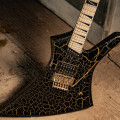 La nueva Jackson Brandon Ellis Kelly KE27 lleva el concepto shred al extremo con un diapasón de 27 trastes