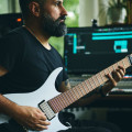 Jake Bowen se une a Strandberg: el guitarrista de Periphery cambia de marca tras años ligado a Ibanez
