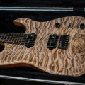 Hufschmid Guitars: guitarra eléctrica microtonal con cuartos de tono hasta el traste 12