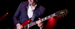 La Epiphone Joe Bonamassa 1963 SG Custom está basada en una rara Gibson de 3 pastillas en Dark Wine Red