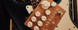 El pedal Tsakalis Audioworks AC Master combina los sonidos de un AC30 y un Range Master al estilo Brian May