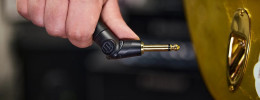 Adam Hall Flipjack, un cable con jack giratorio que pasa de recto a acodado