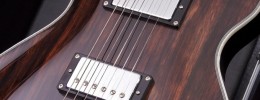 Michael Kelly incorpora la guitarra Patriot Striped Ebony a la Custom Collection Series