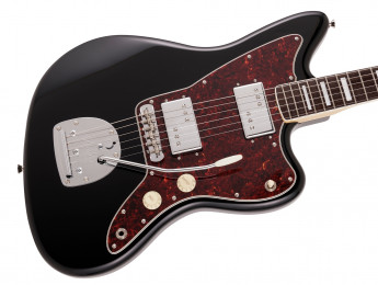 Fender Japan lanza una Traditional 60s Jazzmaster HH negra con humbuckers Wide-Range CuNiFe