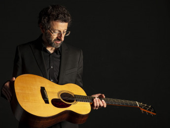 Bajo los focos: "La Otra Cara" de Carlos López