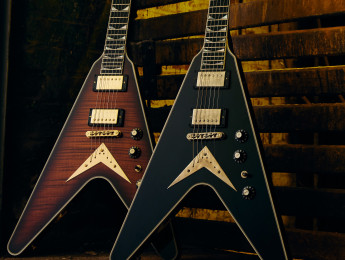 Nuevos acabados Red Amber Burst y Ebony VOS para la Gibson Dave Mustaine Flying V EXP