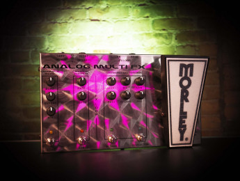 Morley AFX-1: Wah óptico, distorsión, chorus y delay analógicos en una sola pedalera