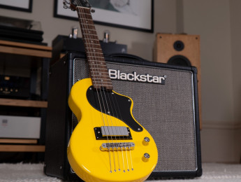 Blackstar Carry-On ST: Versión con mástil atornillado y más asequible de su guitarra de viaje