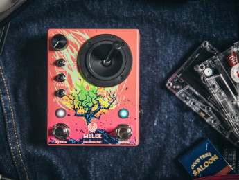 Walrus Audio Melee: distorsión y reverb a la vez controlados por un joystick