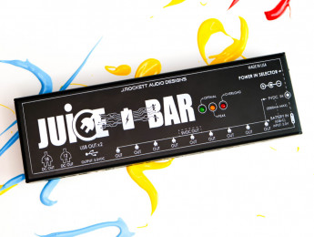 J. Rockett Juice Bar, un distribuidor de corriente para pedales que mide su amperaje y funciona con batería