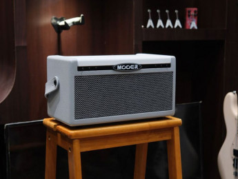 Mooer SD30i, un amplificador digital de sobremesa estéreo