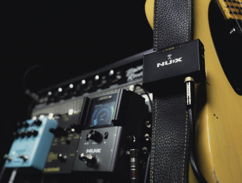 Nux B-8, inalámbrico WiFi con afinador en color, booster, loop de efectos y DI