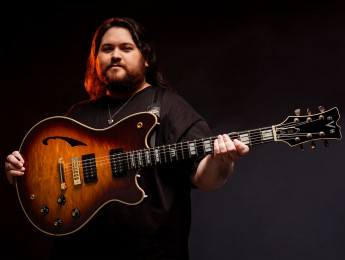 Wolfgang Van Halen anuncia la esperada EVH SA-126 Special, una guitarra semisólida en homenaje a su padre