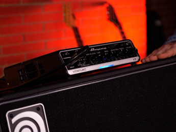 Review de Ampeg Venture V3 y pantalla VB-112: sonido Ampeg clásico en peso pluma