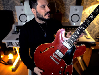 La magia de la Gibson ES-335 1964, con Tony Waka