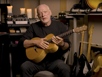David Gilmour muestra las guitarras que usó en "Luck and Strange", su álbum previsto para septiembre
