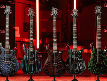 PRS SE Swamp Ash CE 24 "Sandblasted" Limited Edition, con tapa de fresno en relieve