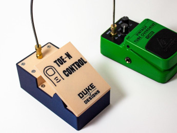 Toe-N Control, un pedal de expresión impreso en 3D que permite manejar mecánicamente cualquier efecto