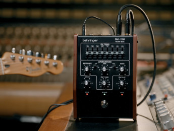 Behringer BM-15M Murf Box, el ataque de los clones recrea esta vez el codiciado Moogerfooger MF-105M