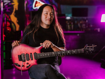 PRS SE Chleo Herman Li Signature, probablemente la versión asequible menos asequible de la marca