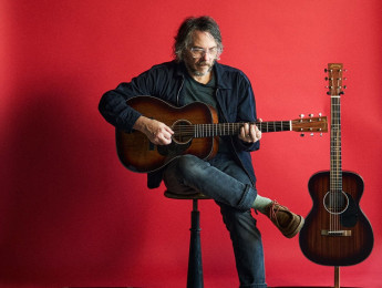 Martin y el líder de Wilco presentan la reedición de la acústica 00DB, y la nueva 000 Jr E Jeff Tweedy