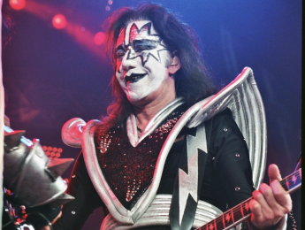 Fallece el guitarrista de Kiss, Ace Frehley "Space Ace", a los 74 años
