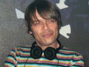 Fallece Gary ‘Mani’ Mounfield, leyenda del bajo de The Stone Roses y Primal Scream, a los 63 años