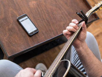 Cejillas de guitarra: 5 canciones para transformar tu forma de tocar