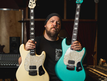 El youtuber Ryan “Fluff” Bruce estrena guitarra signature con Music Man y pastilla híbrida de Seymour Duncan