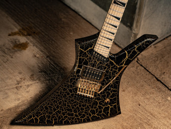 La nueva Jackson Brandon Ellis Kelly KE27 lleva el concepto shred al extremo con un diapasón de 27 trastes