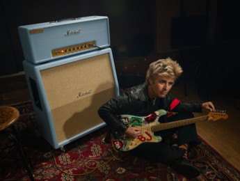 El Marshall azul de la Super Bowl ya es oficial: así es el 1959BJA de Billie Joe Armstrong con la “Dookie Mod”