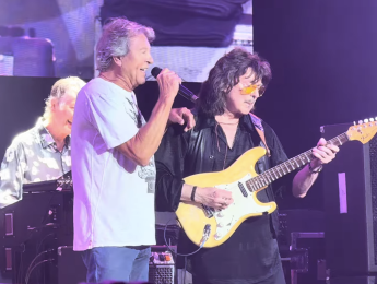Ritchie Blackmore vuelve a tocar con Deep Purple 33 años después en una reunión histórica