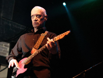 La forma de tocar de Wilko Johnson: 5 claves de su estilo único