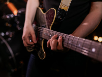 Aprendiendo el oficio de guitarrista por las malas: los errores catastróficos por los que aún me avergüenzo