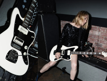 Fender Kim Gordon Jazzmaster, una guitarra a la medida de la cofundadora de Sonic Youth