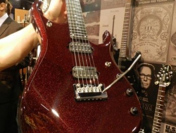 Ernie Ball/Music Man anuncia la JP 12