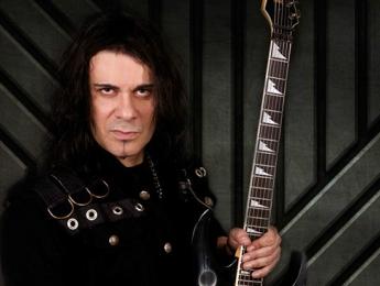 Bajo los focos: entrevista a Tony Hernando