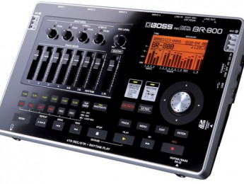 Llega a Europa el Roland BR-800
