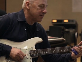 Mark Knopfler en la grabación de "Tracker"