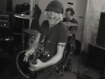 Michael Schenker "Live and Let Live", adelanto de Spirit On A Mission