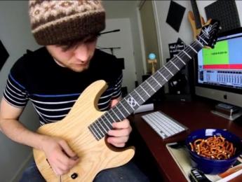 Enter Sandman grabado al revés, el nuevo experimento de Rob Scallon
